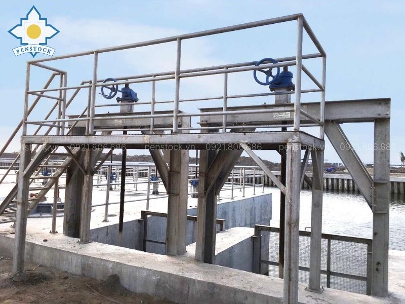 Penstock lắp đặt cửa phai đập